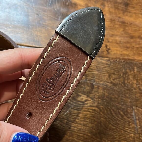 Filrund leather belt with metal quarter embellishments! - Picture 5 of 5